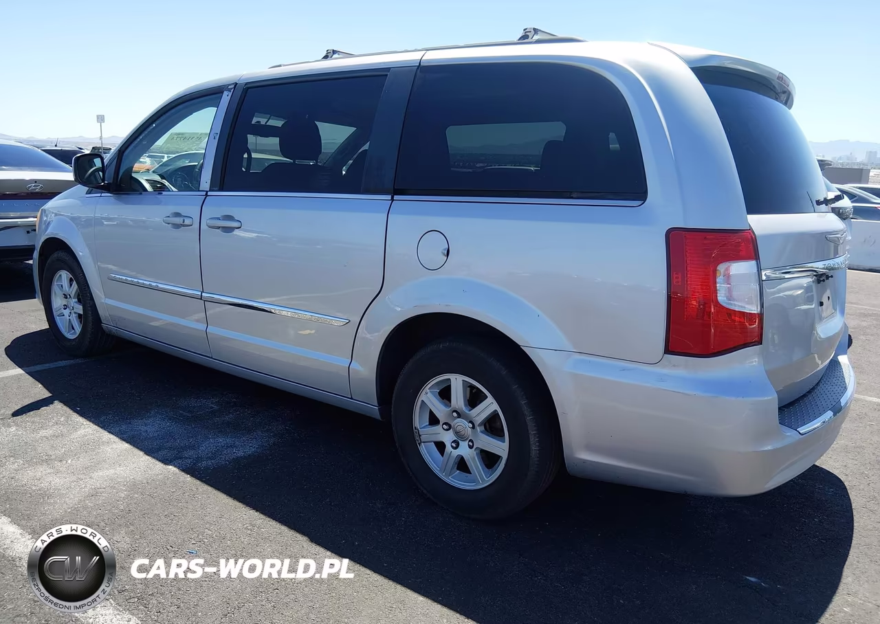 2012 Chrysler Town & Country Touring VIN:2C4RC1BG8CR384179 - 3