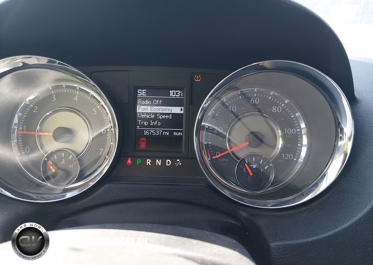 2012 Chrysler Town & Country Touring VIN:2C4RC1BG8CR384179 - 7