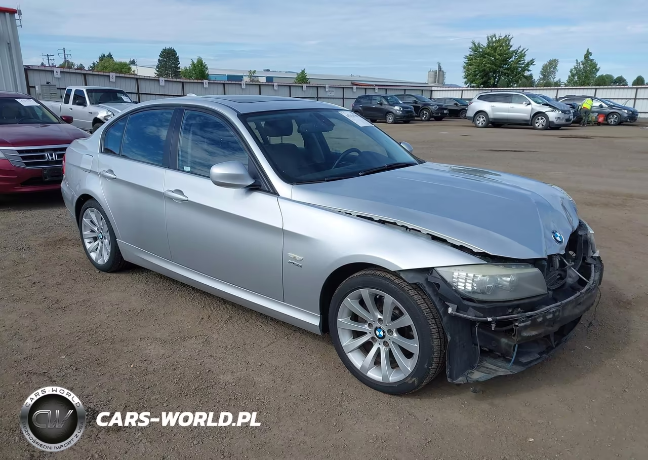 2011 BMW 328I xDrive – zdjęcie 1 z 19