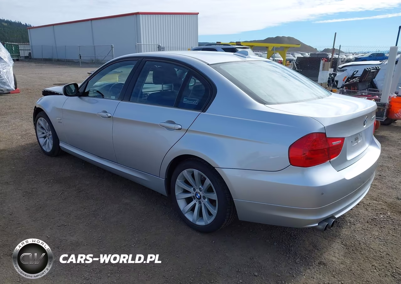 2011 BMW 328I xDrive VIN:WBAPK5C54BA660677 - 3