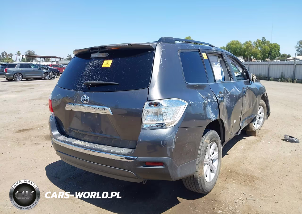 2013 Toyota Highlander Base Plus VIN:5TDZA3EH9DS039340 - 4