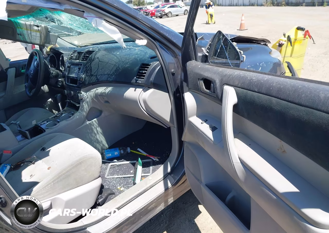 2013 Toyota Highlander Base Plus VIN:5TDZA3EH9DS039340 - 5