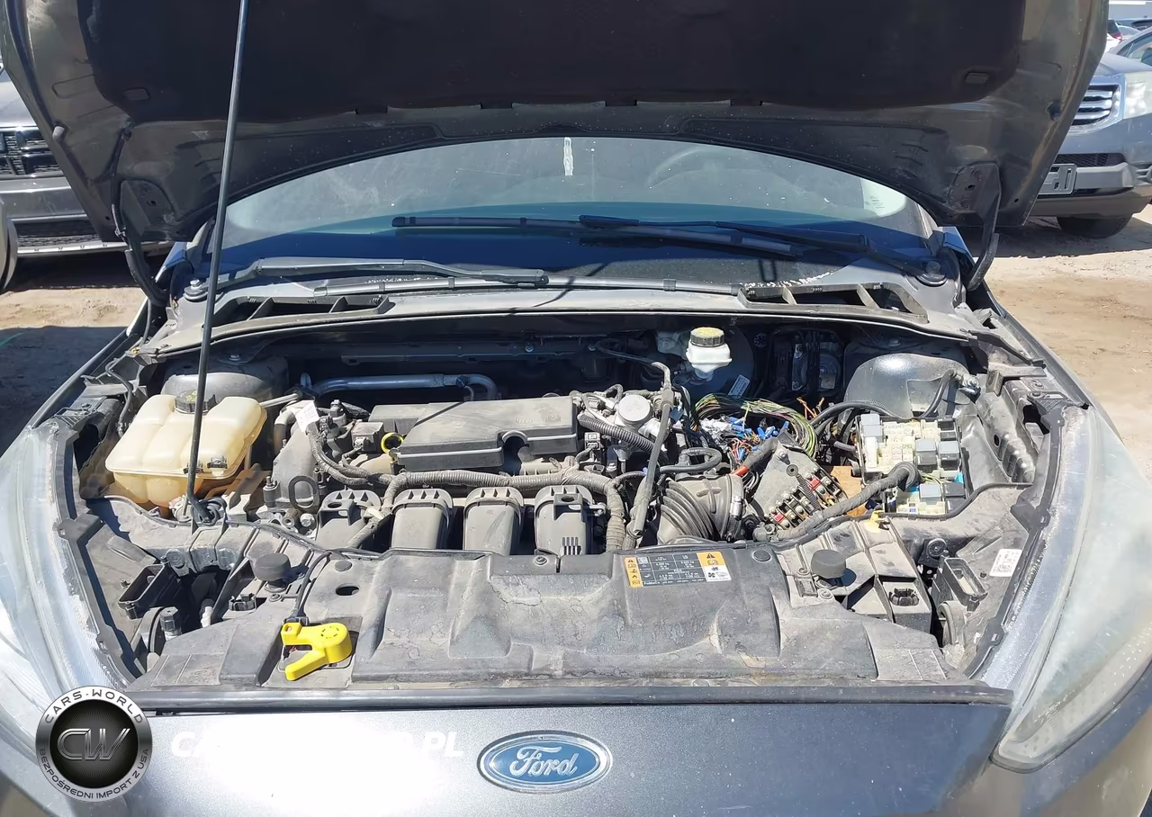 2018 Ford Focus S VIN:1FADP3E23JL313266 - 10