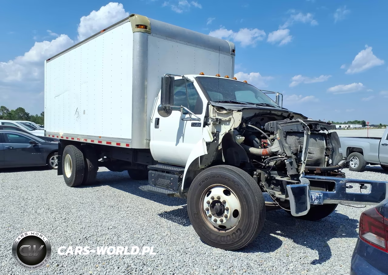 2015 Ford F-750 – zdjęcie 1 z 16