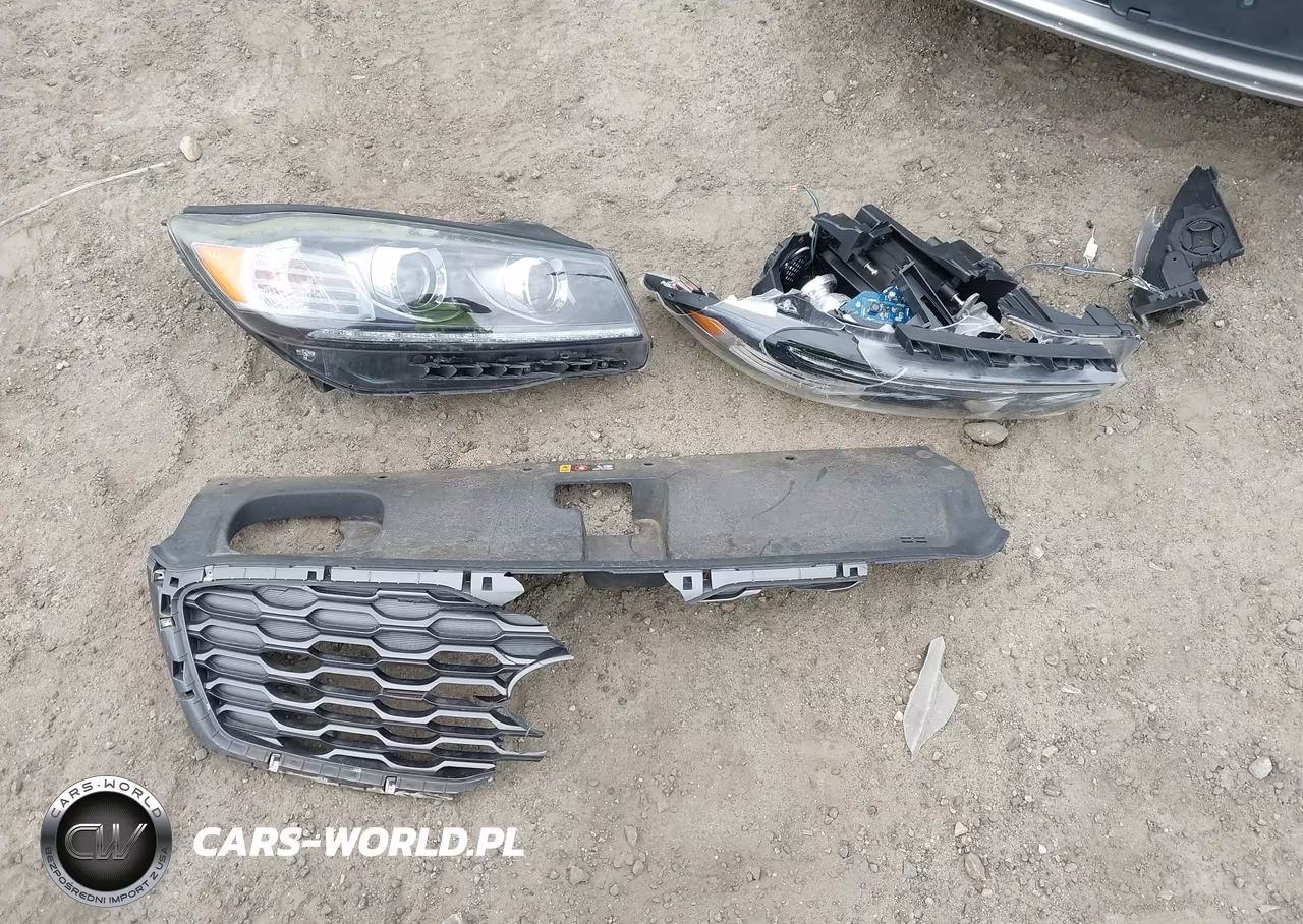 2020 Kia Sorento 3.3L Ex VIN:5XYPH4A52LG639715 - 12
