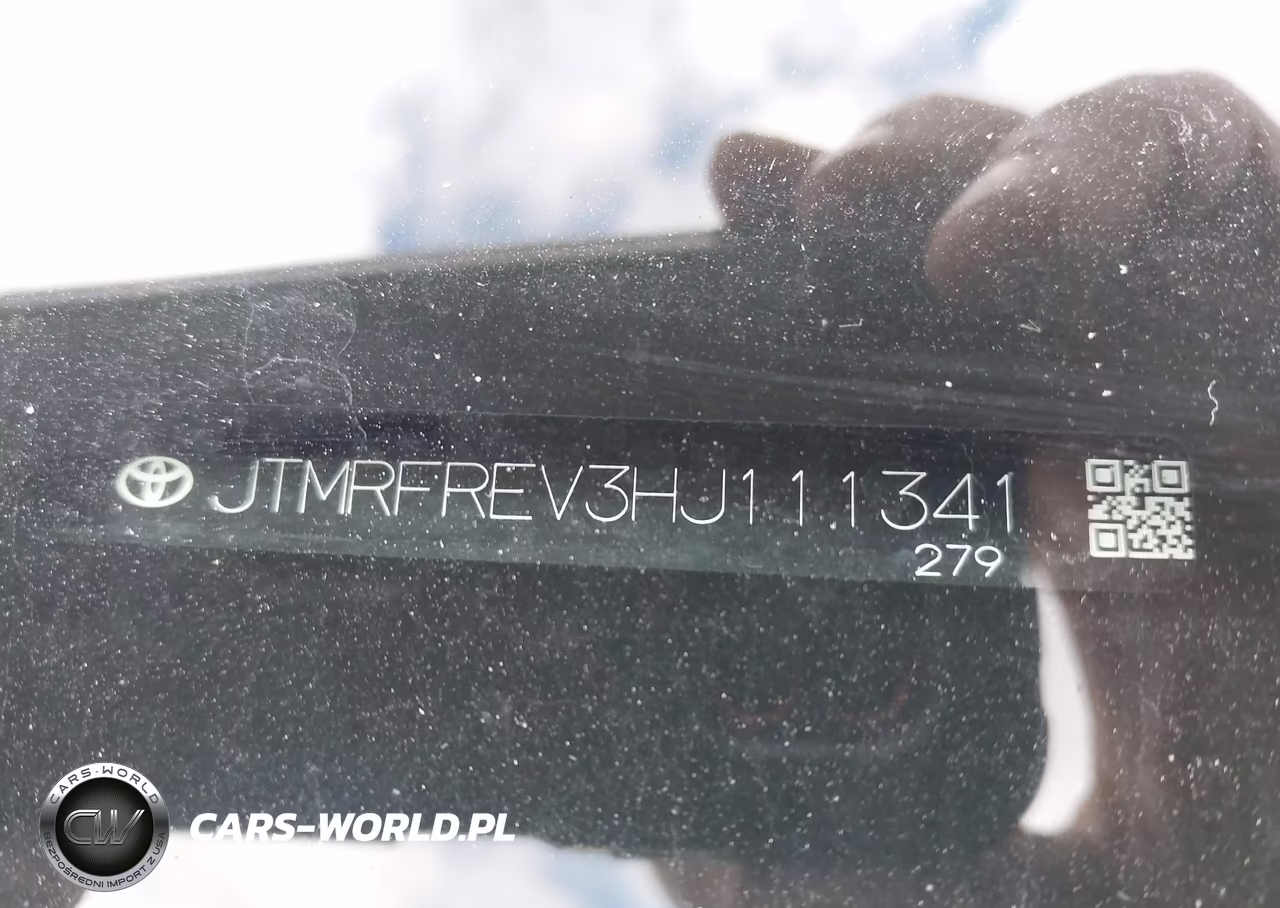 2017 Toyota Rav4 Xle VIN:JTMRFREV3HJ111341 - 9