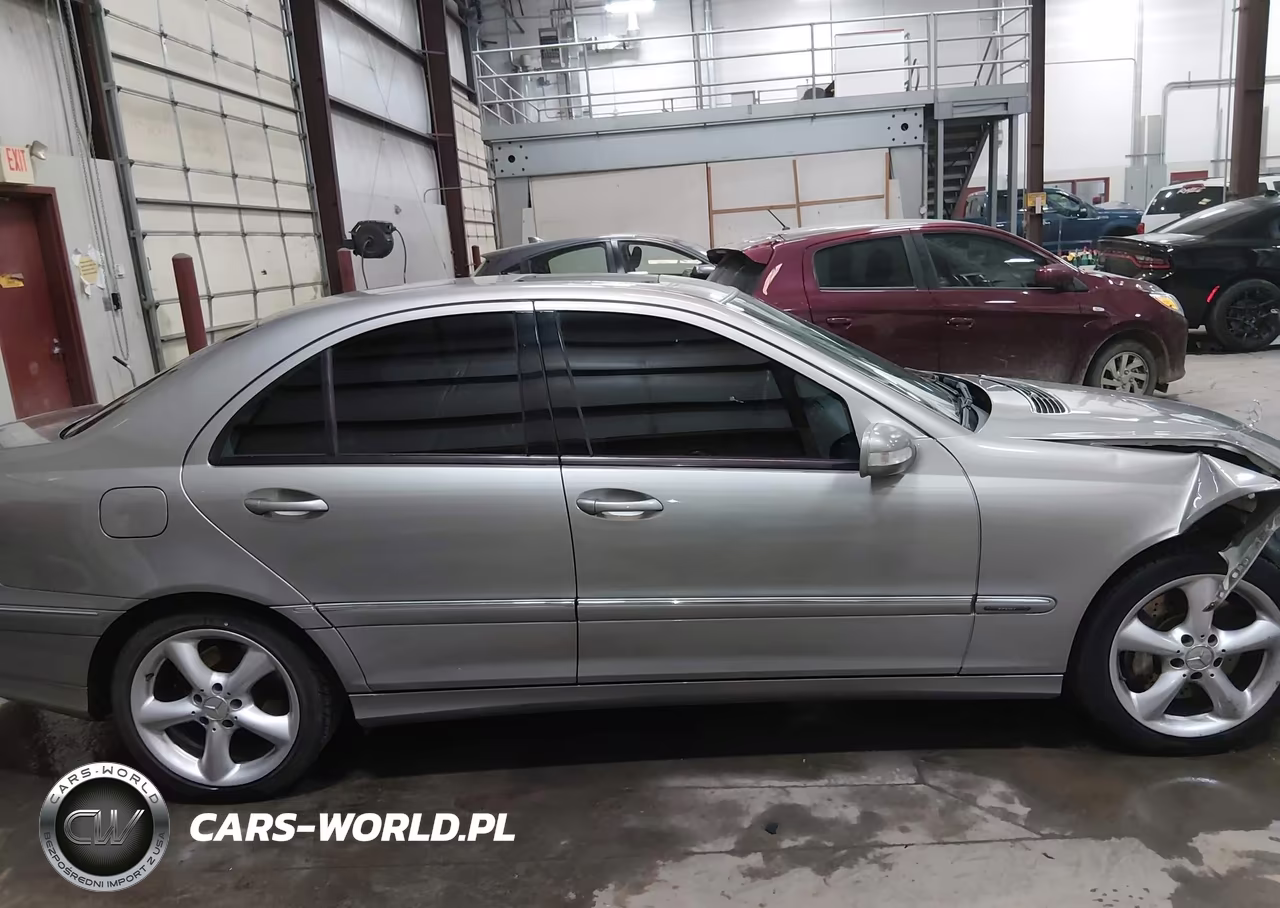 2004 Mercedes-Benz C 230 Kompressor Sport-Sport VIN:WDBRF40J84F547573 - 13