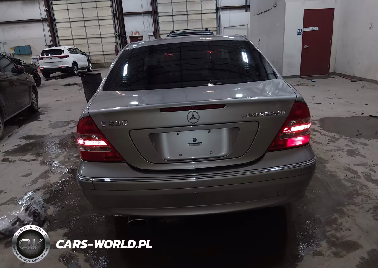 2004 Mercedes-Benz C 230 Kompressor Sport-Sport VIN:WDBRF40J84F547573 - 16