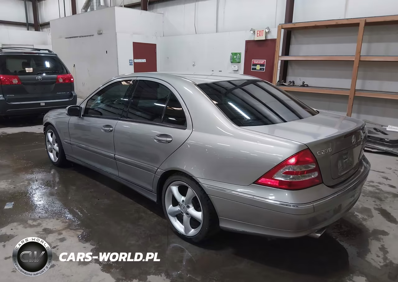 2004 Mercedes-Benz C 230 Kompressor Sport-Sport VIN:WDBRF40J84F547573 - 3