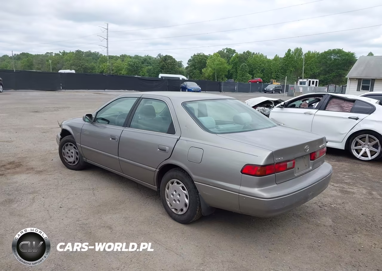 1999 Toyota Camry Le VIN:4T1BG22KXXU466659 - 3