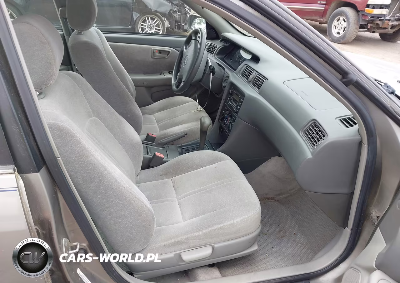 1999 Toyota Camry Le VIN:4T1BG22KXXU466659 - 5