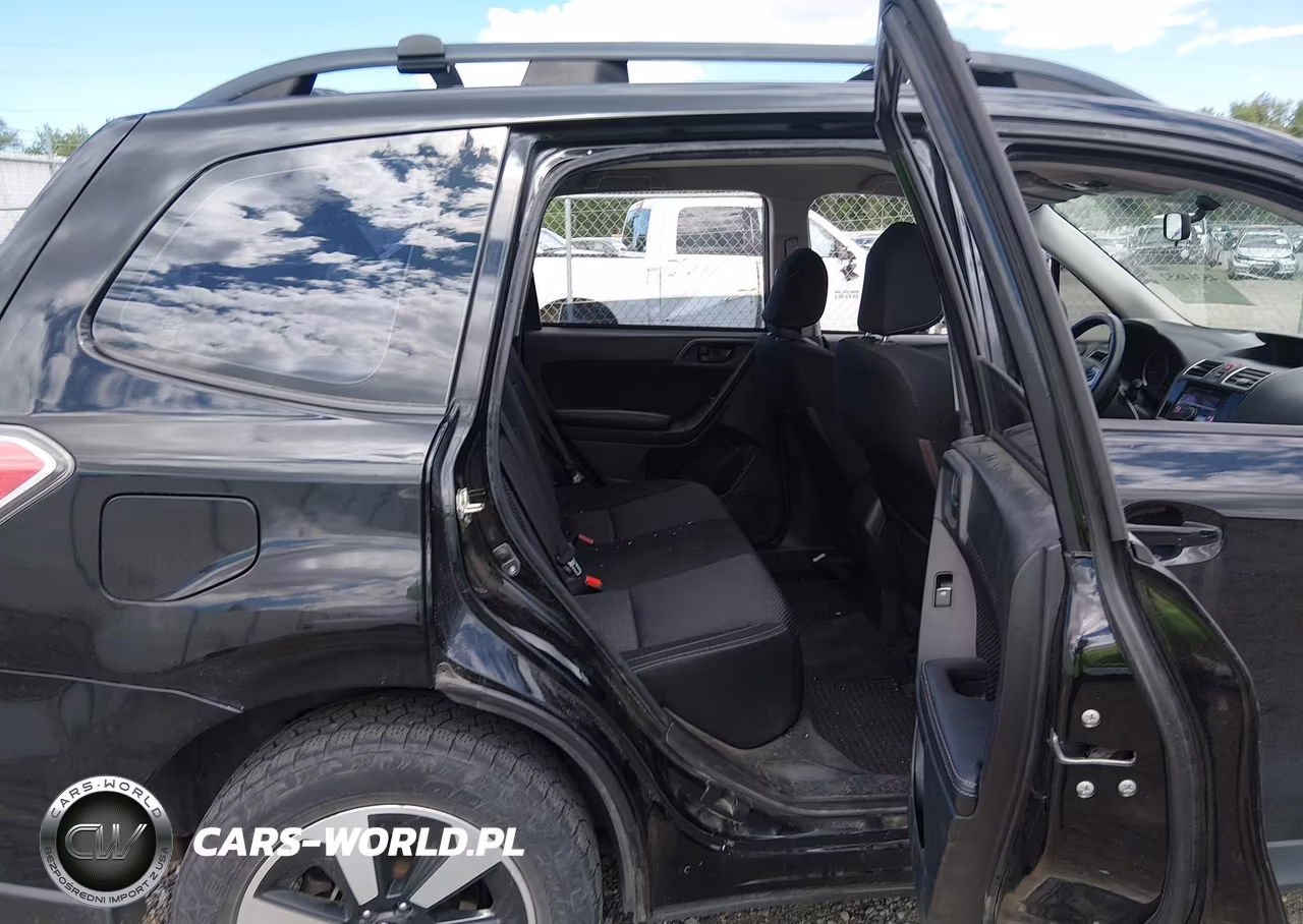 2018 Subaru Forester 2.5I VIN:JF2SJABC8JH465262 - 8