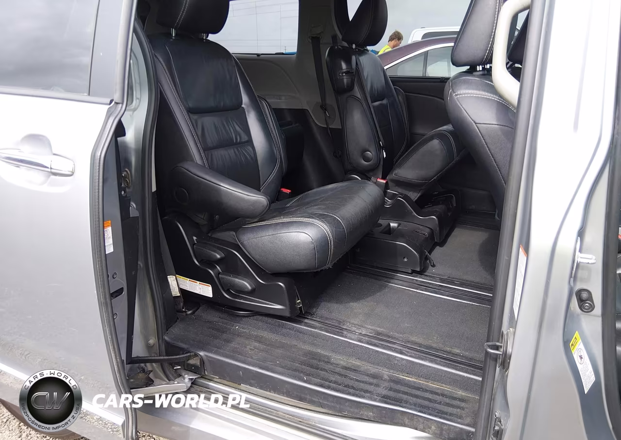 2017 Toyota Sienna Se Premium 8 Passenger VIN:5TDXZ3DC0HS884234 - 8