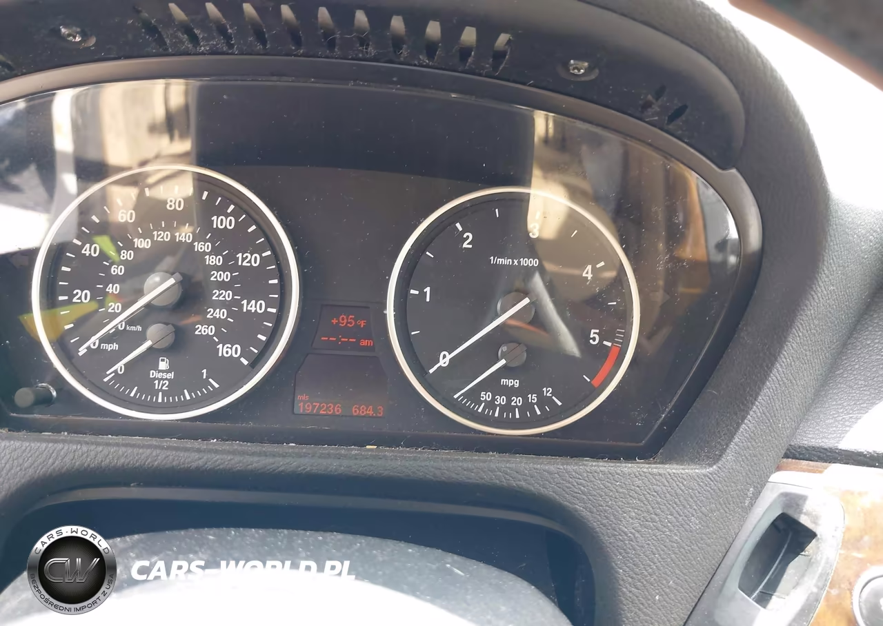 2010 BMW X5 xDrive35D VIN:5UXFF0C57ALT75964 - 7