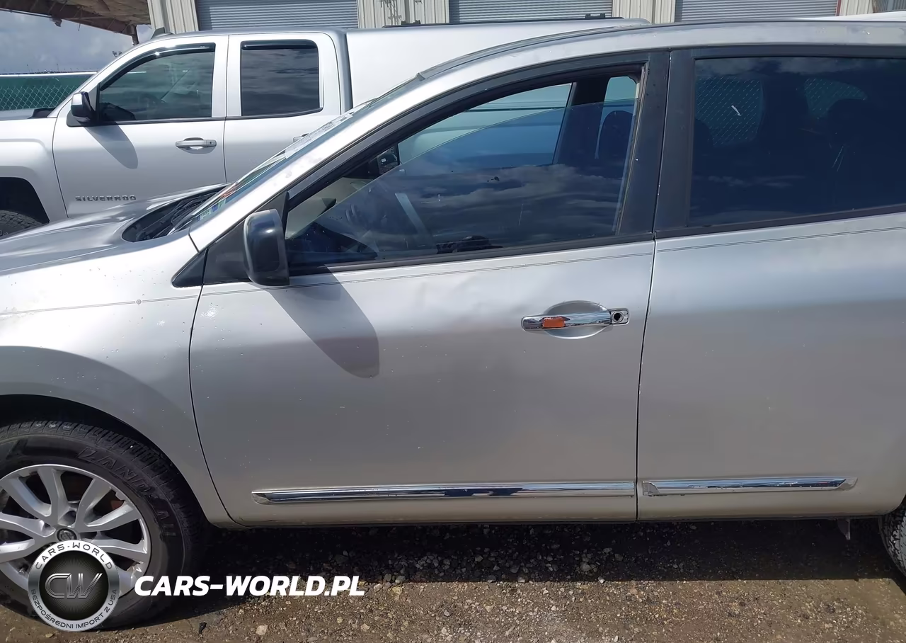 2011 Nissan Rogue S VIN:JN8AS5MTXBW575047 - 12