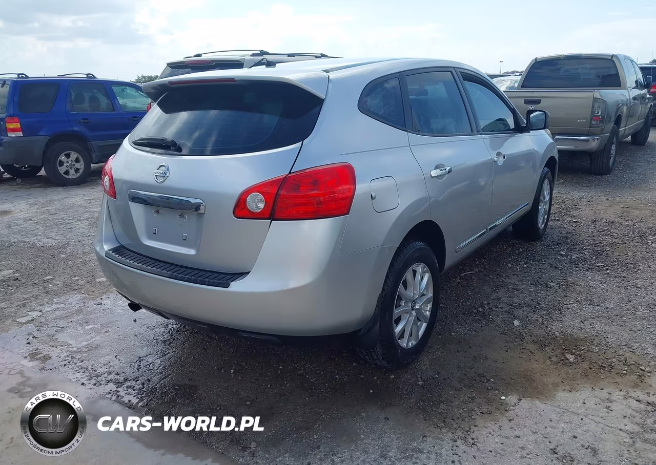 2011 Nissan Rogue S VIN:JN8AS5MTXBW575047 - 4