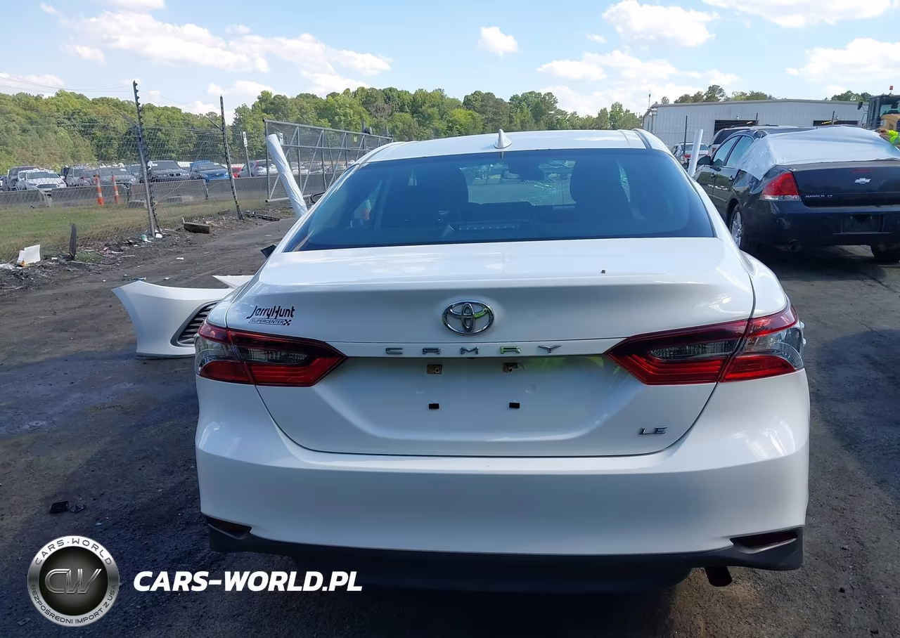 2024 Toyota Camry Le VIN:4T1C11AK3RU862968 - 17