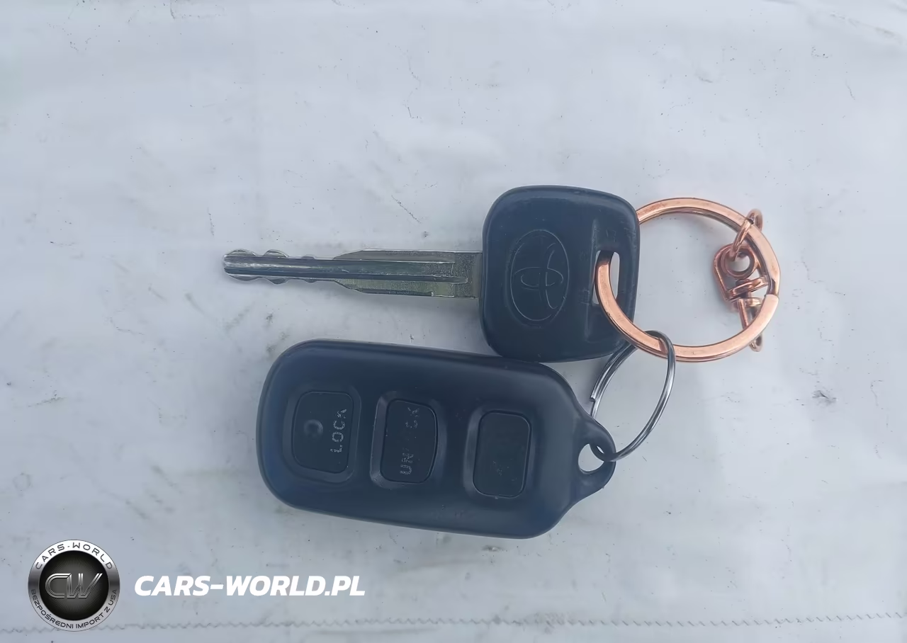 2003 Toyota Camry Le VIN:4T1BE32K53U200164 - 11