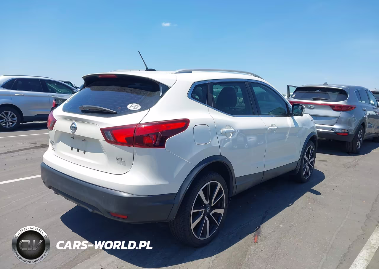 2018 Nissan Rogue Sport Sl VIN:JN1BJ1CP9JW105352 - 4