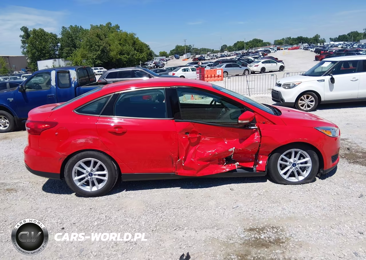 2017 Ford Focus Se VIN:1FADP3F26HL276190 - 14