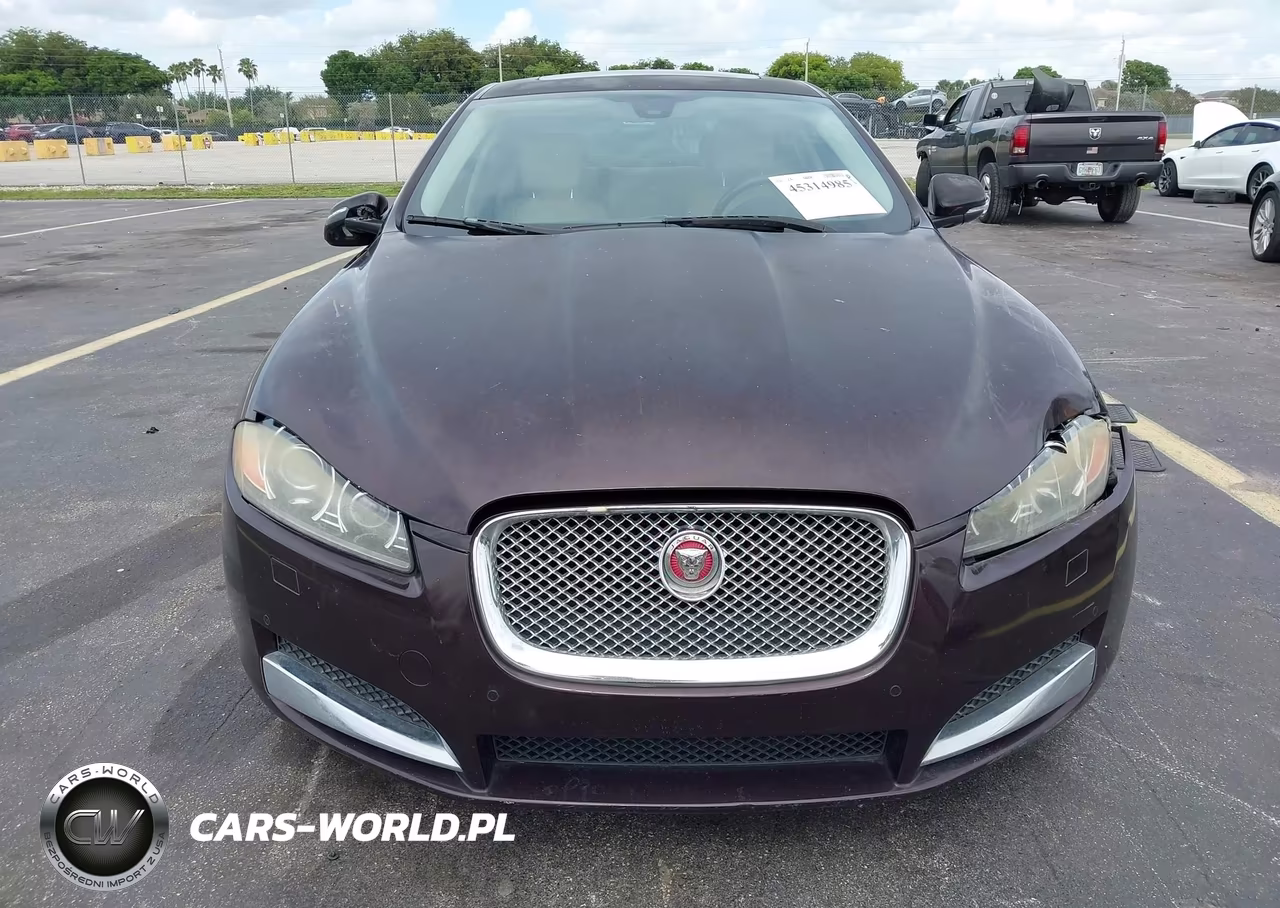 2015 Jaguar Xf 2.0T Premium VIN:SAJWA0FSXFPU66942 - 12