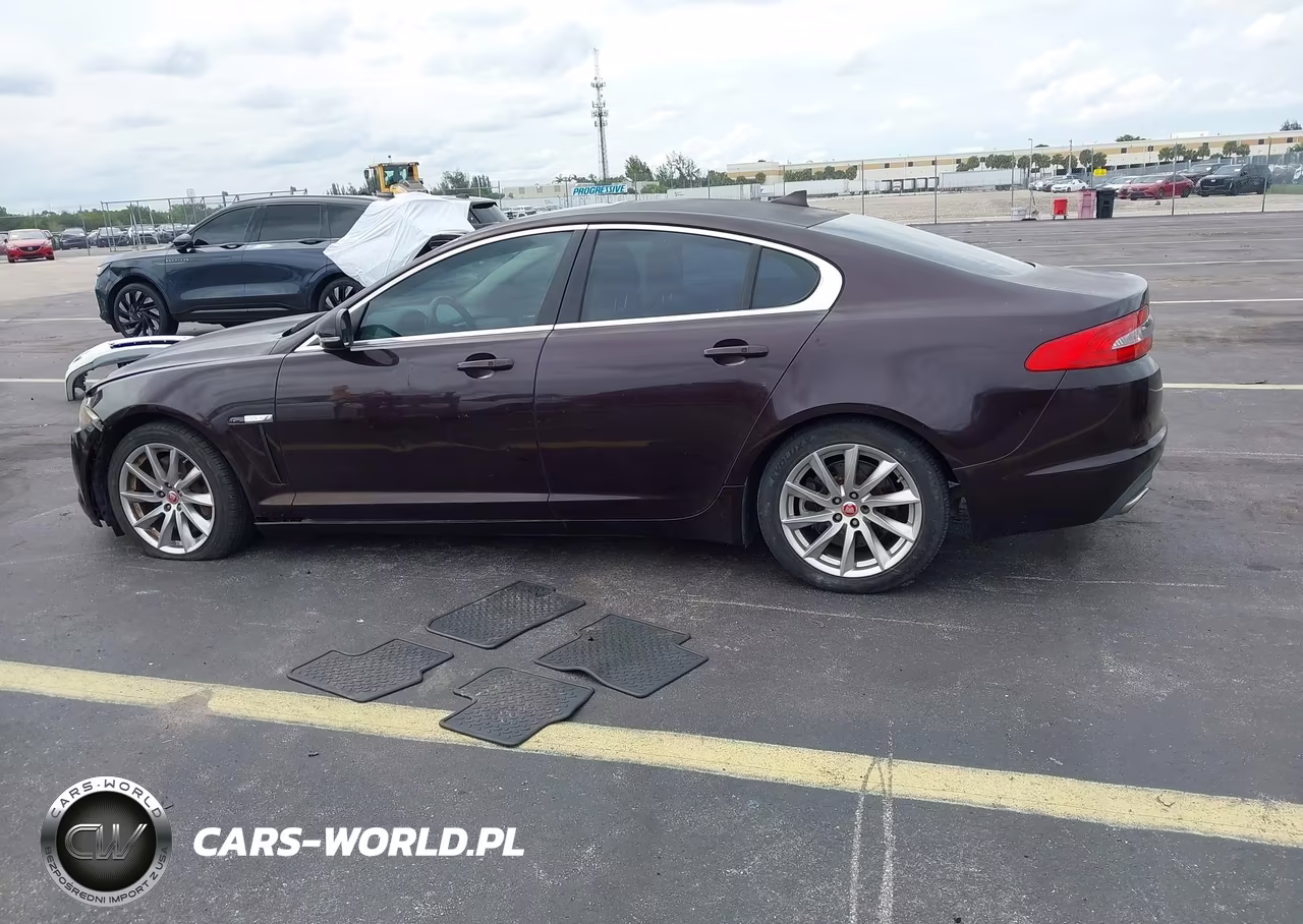 2015 Jaguar Xf 2.0T Premium VIN:SAJWA0FSXFPU66942 - 14