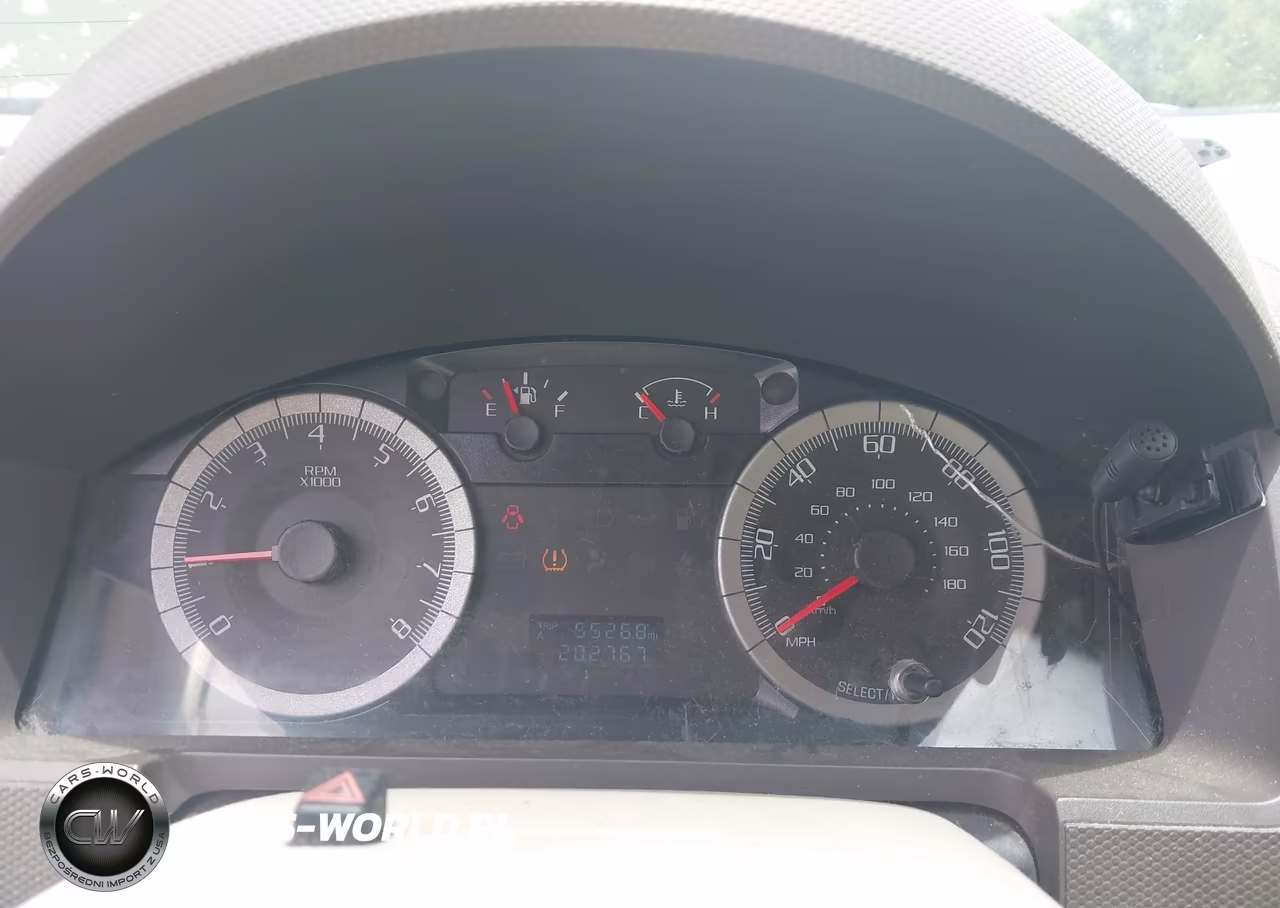 2009 Ford Escape Xls VIN:1FMCU92759KD10111 - 7