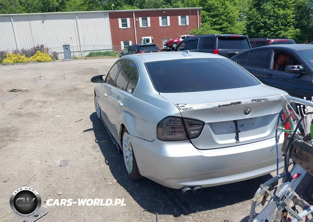 2006 BMW 330I VIN:WBAVB33536KR81816 - 3