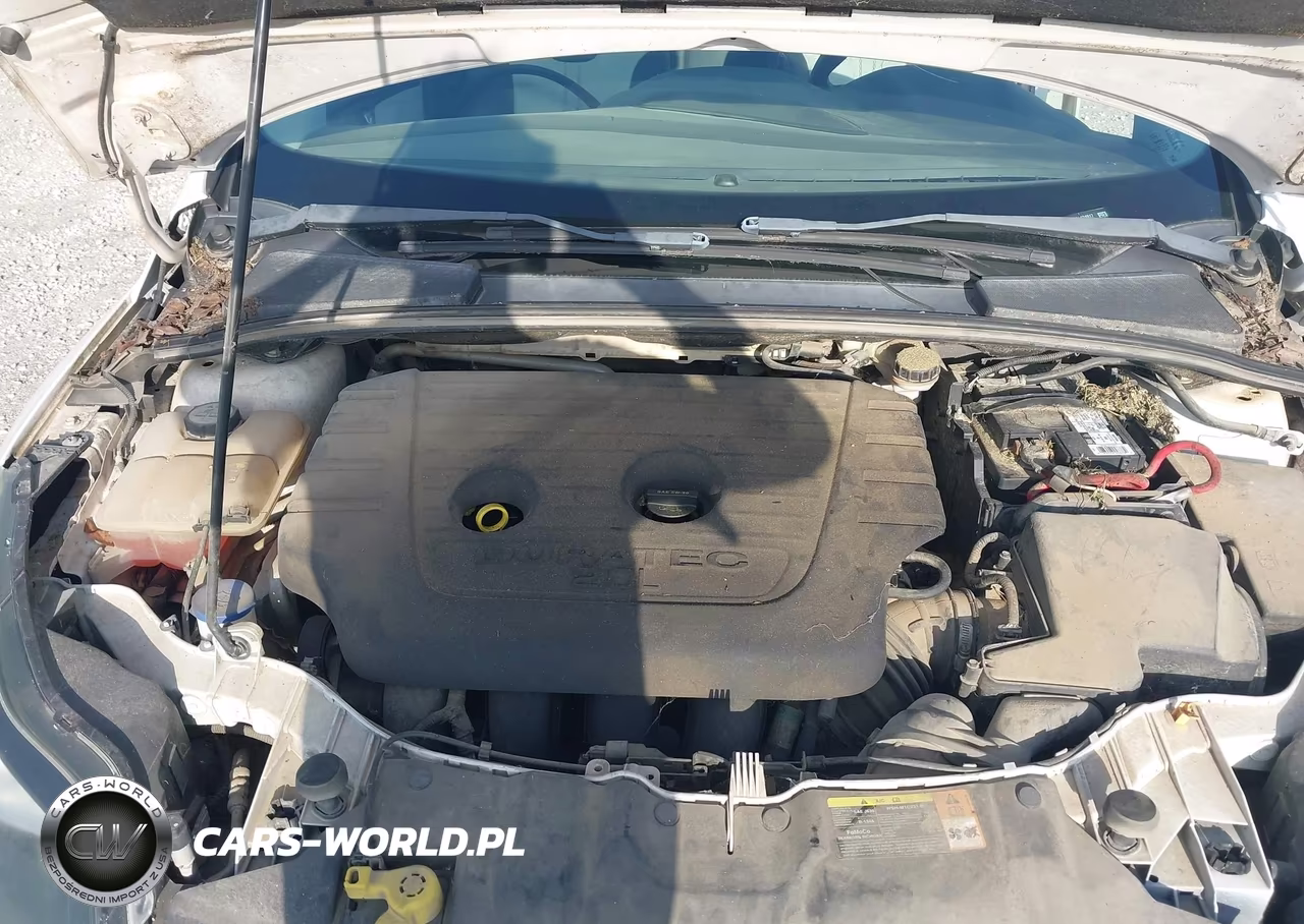 2012 Ford Focus Titanium VIN:1FAHP3J20CL104917 - 10