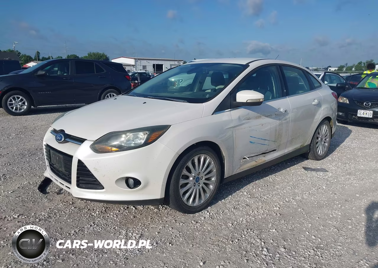 2012 Ford Focus Titanium VIN:1FAHP3J20CL104917 - 2