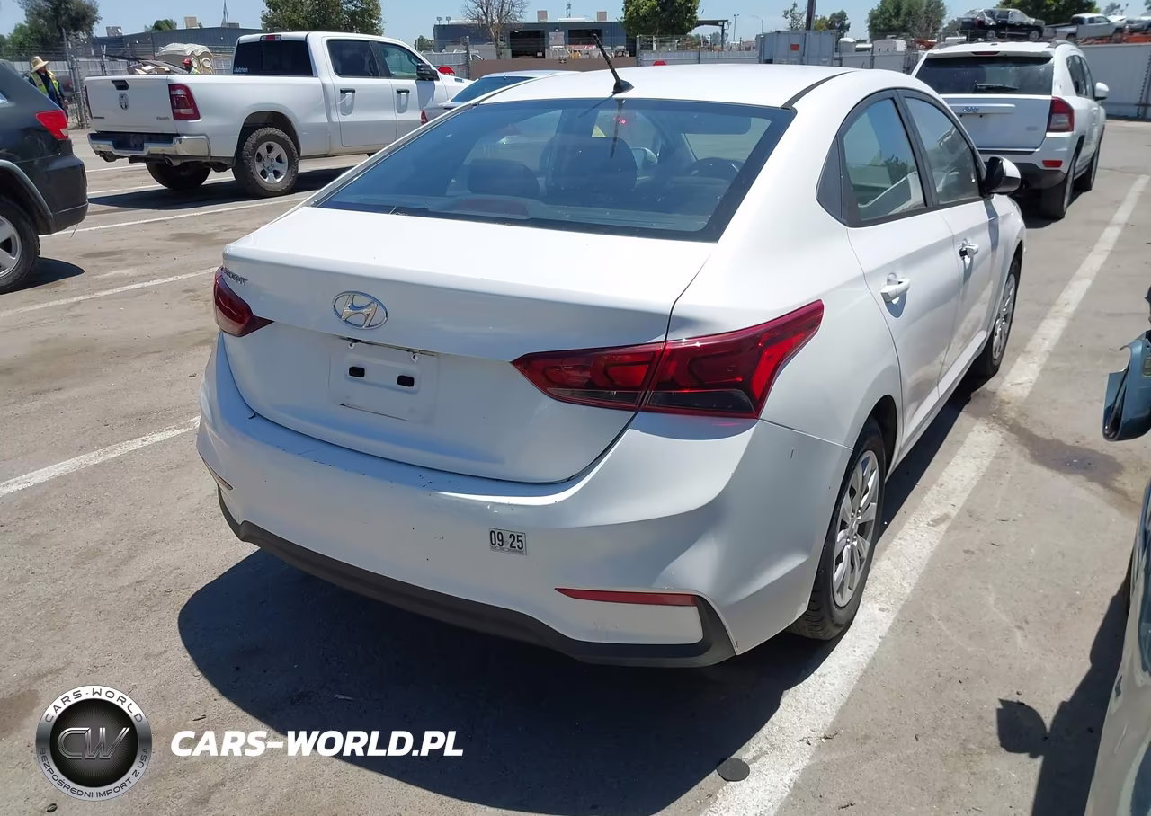 2019 Hyundai Accent Se VIN:3KPC24A39KE058626 - 4