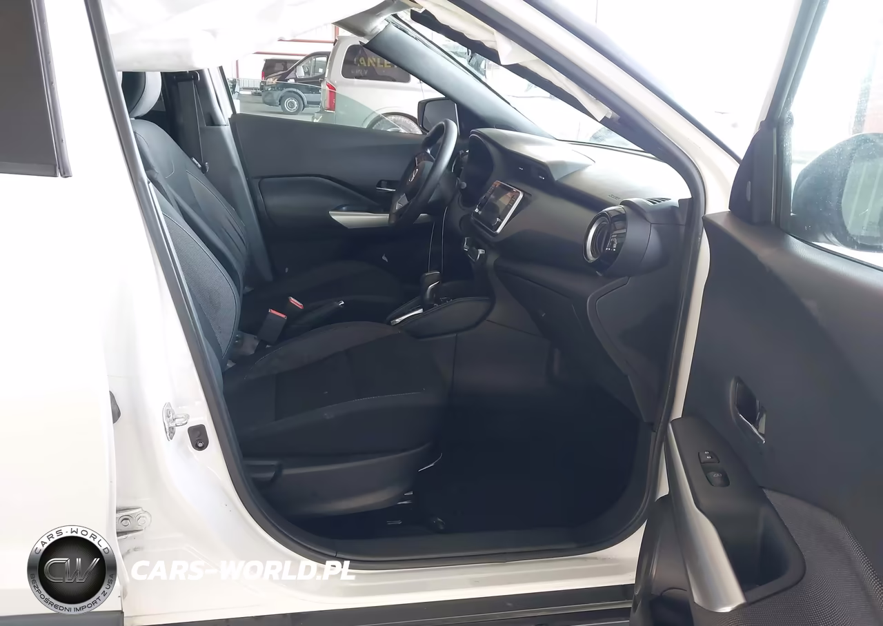 2019 Nissan Kicks Sv VIN:3N1CP5CU7KL512075 - 5
