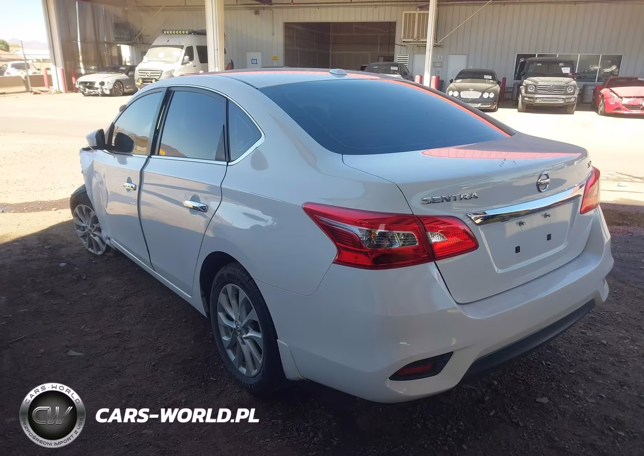 2018 Nissan Sentra Sv VIN:3N1AB7AP3JL637586 - 3