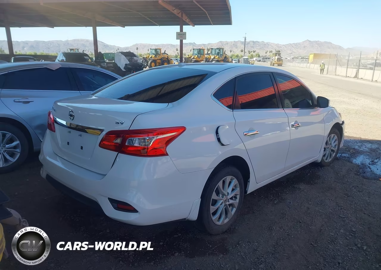 2018 Nissan Sentra Sv VIN:3N1AB7AP3JL637586 - 4
