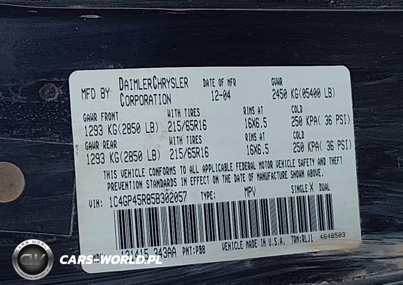 2005 Chrysler Town & Country VIN:1C4GP45R85B302057 - 9