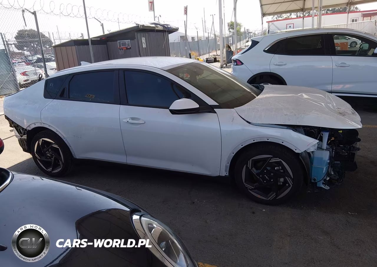 2025 Kia K4 Ex VIN:3KPFU4DE0SE125487 - 14