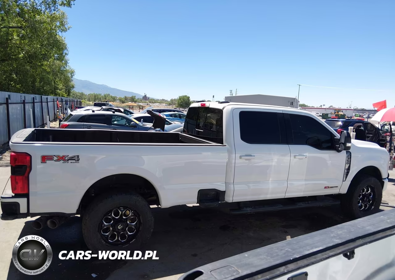 2024 Ford F-350 Lariat VIN:1FT8W3BM5REE96982 - 13