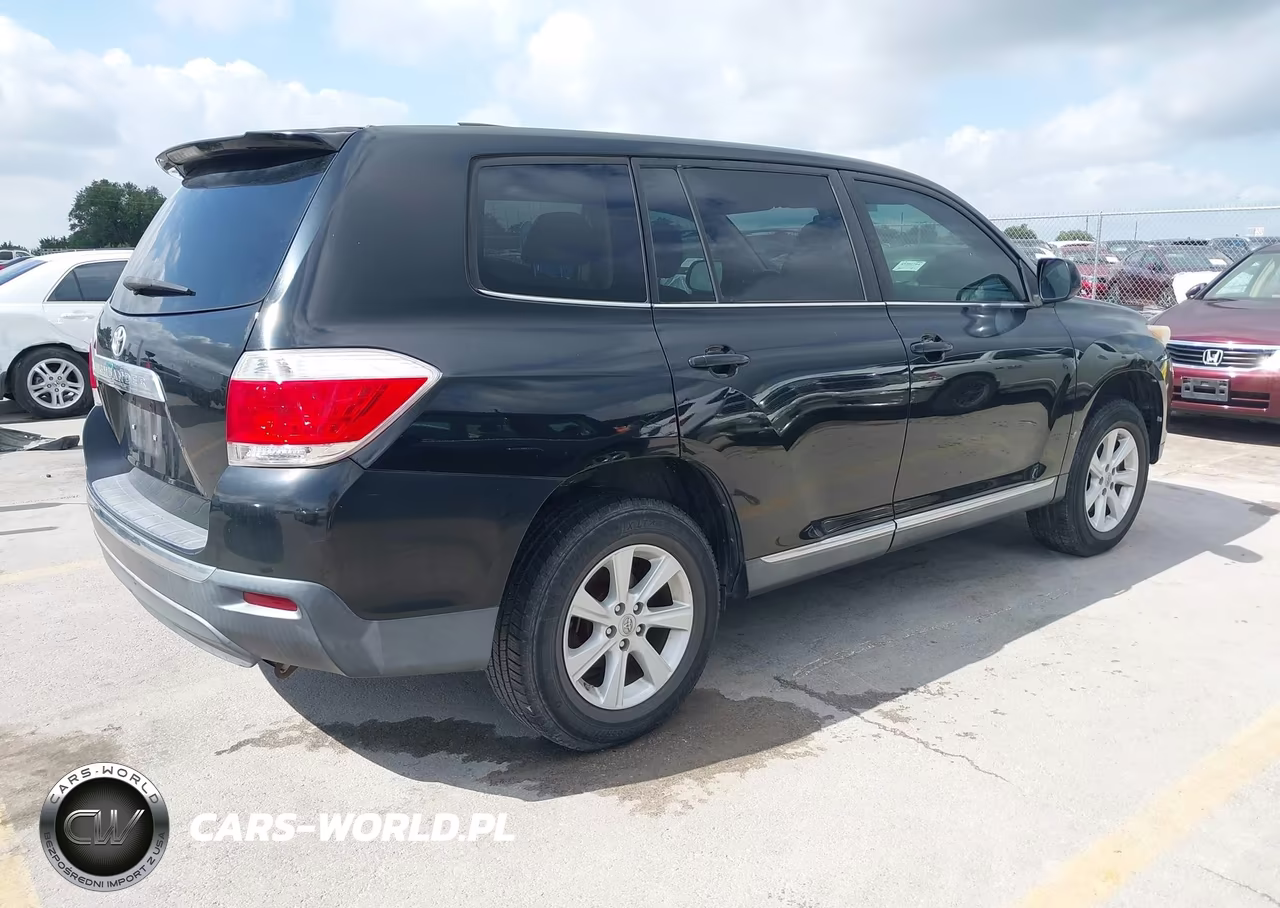 2013 Toyota Highlander VIN:5TDZA3EH5DS044986 - 4