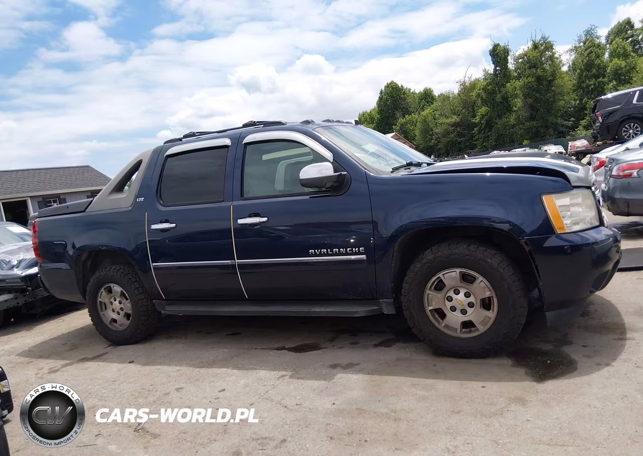 2011 Chevrolet Avalanche 1500 Ltz VIN:3GNTKGE33BG258716 - 13