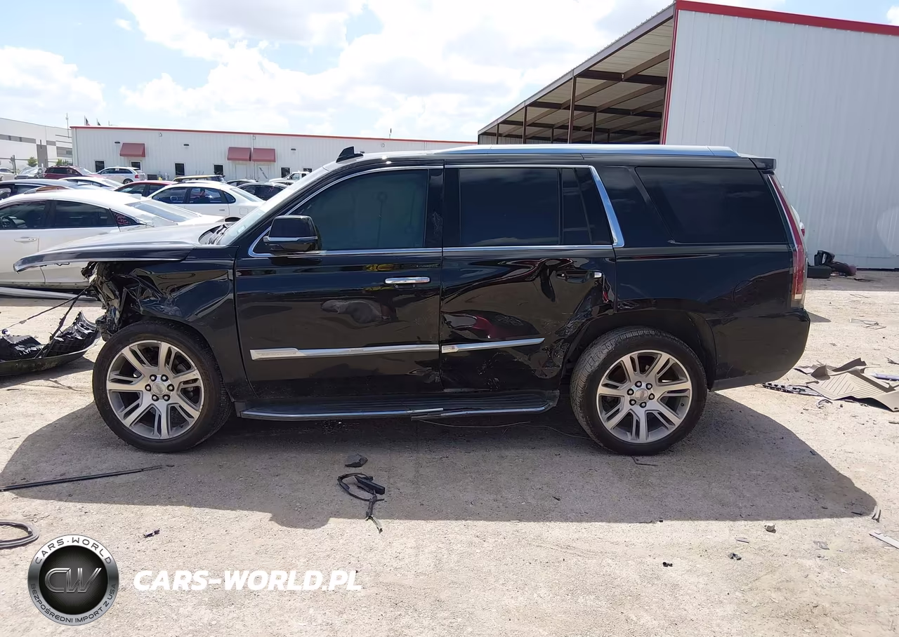 2018 Cadillac Escalade Luxury VIN:1GYS3BKJ8JR135865 - 14
