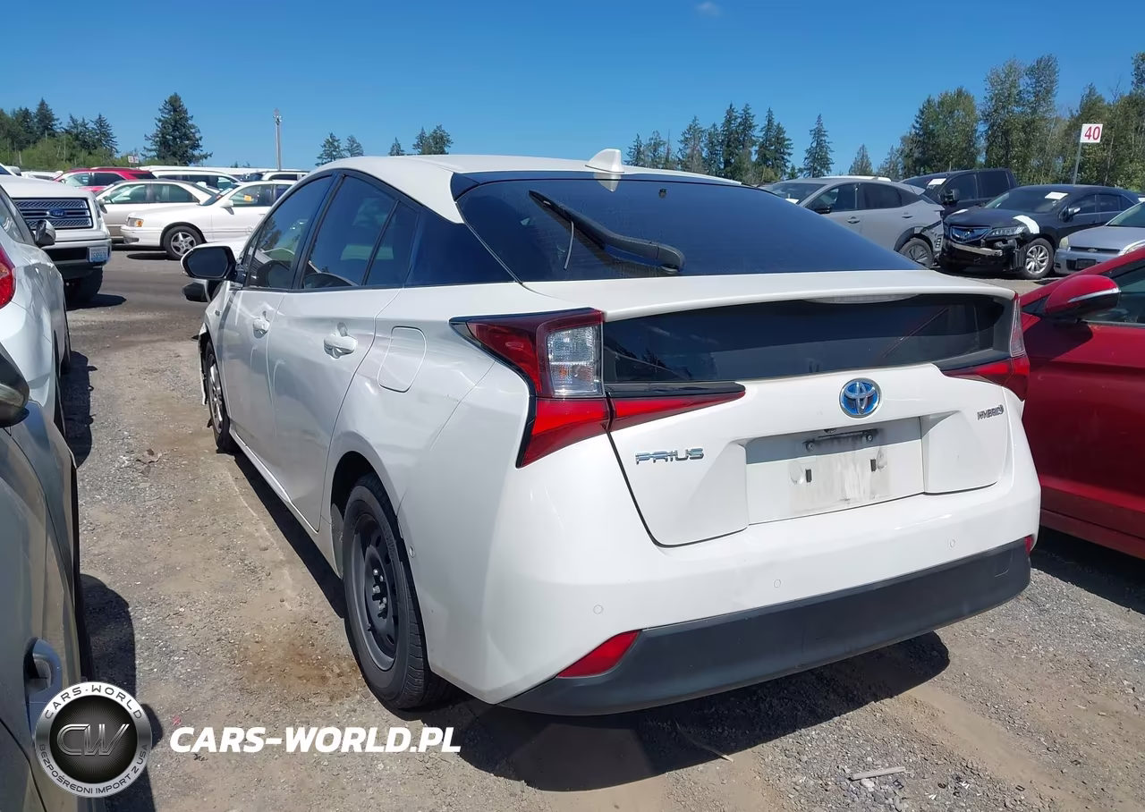 2020 Toyota Prius Le VIN:JTDKARFUXL3113963 - 3