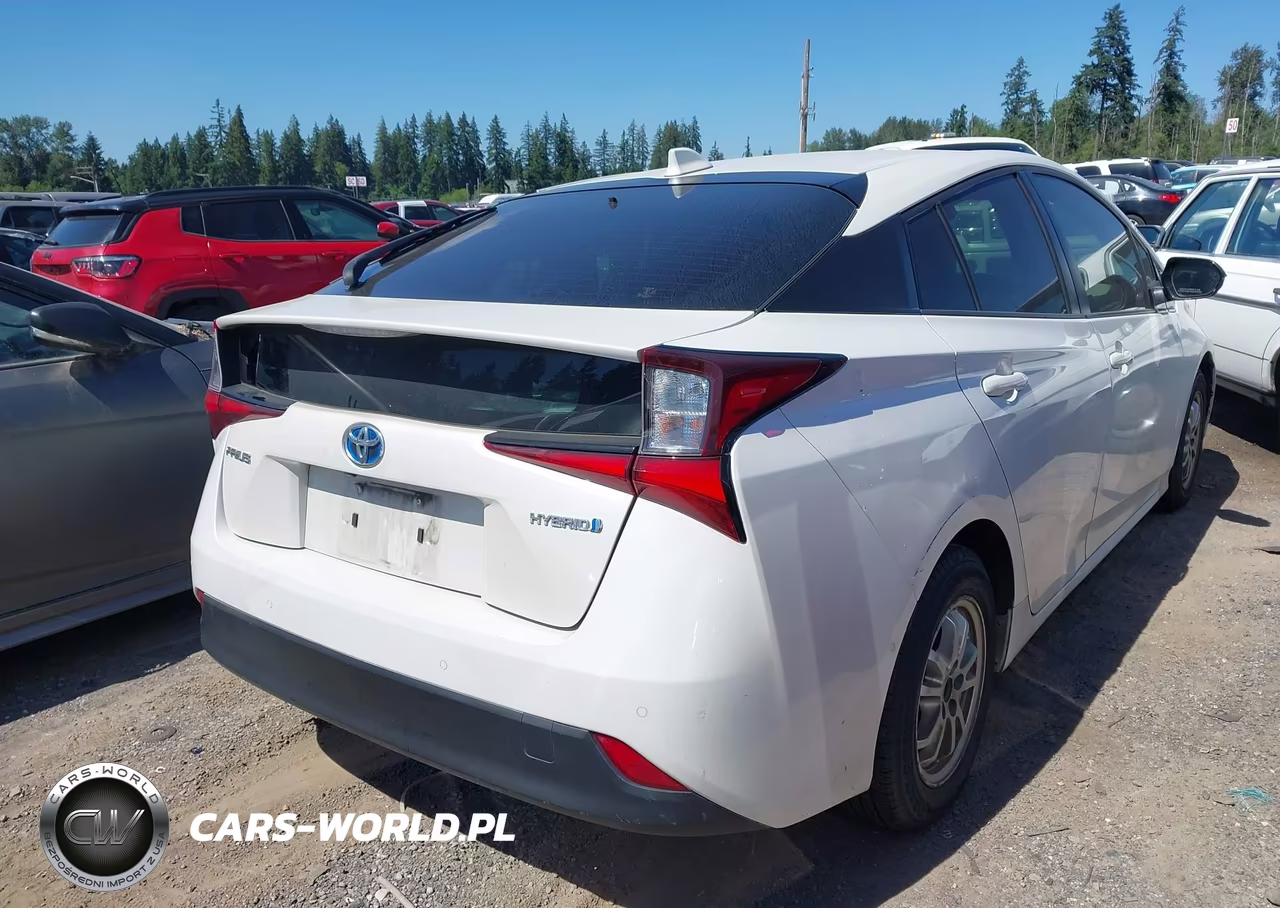 2020 Toyota Prius Le VIN:JTDKARFUXL3113963 - 4