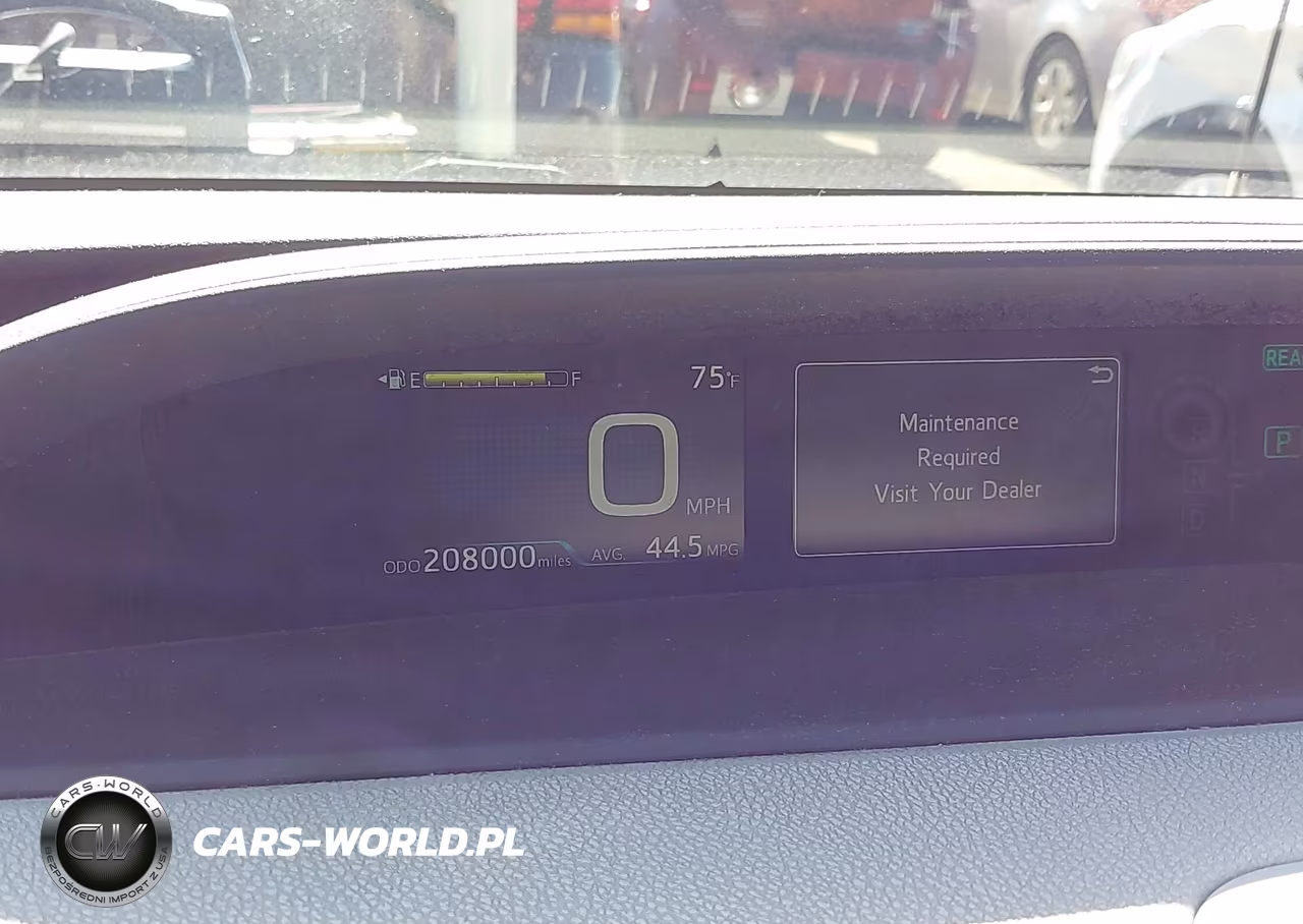 2020 Toyota Prius Le VIN:JTDKARFUXL3113963 - 7