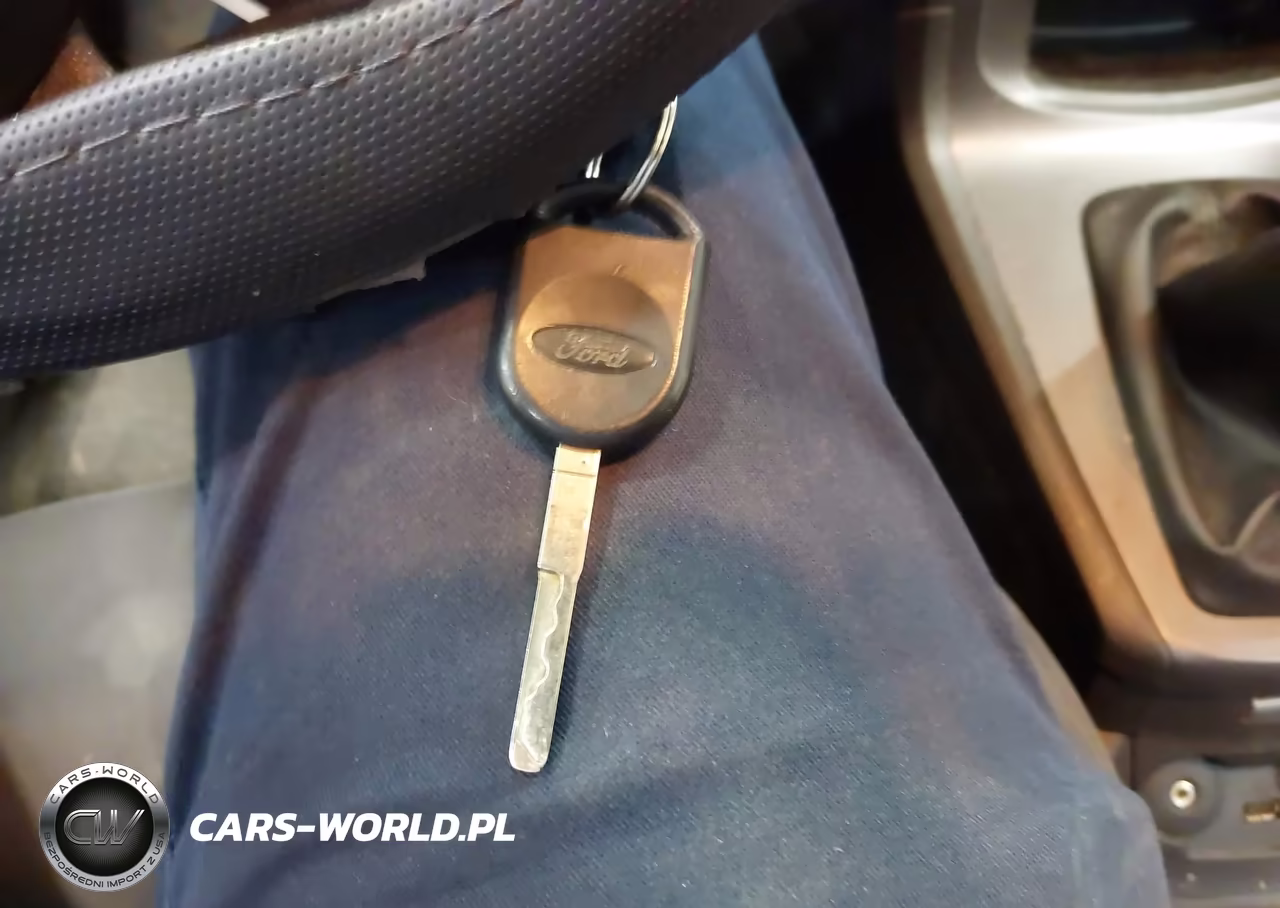 2015 Ford Fiesta S VIN:3FADP4AJ2FM129073 - 11