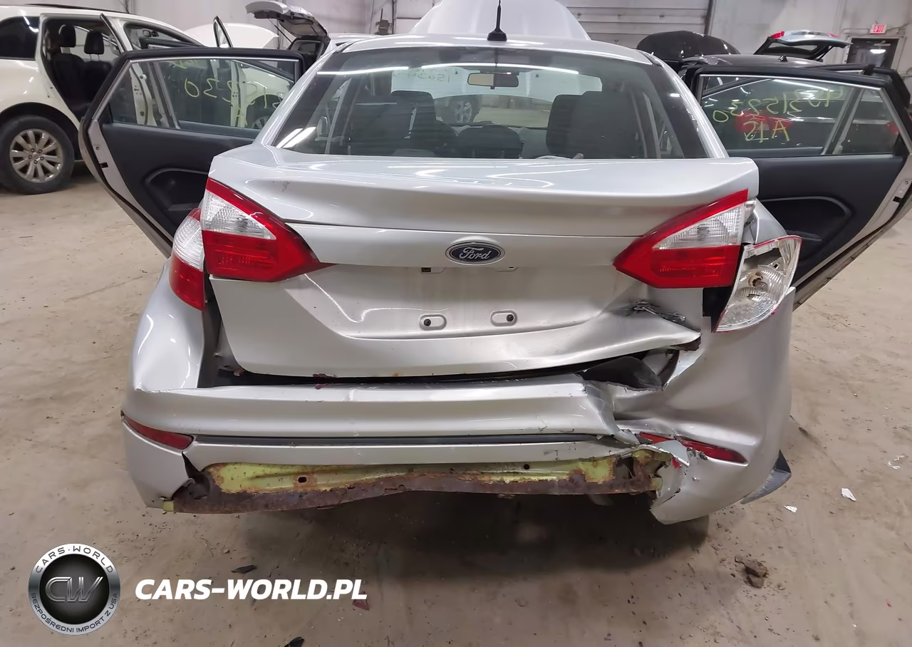2015 Ford Fiesta S VIN:3FADP4AJ2FM129073 - 6