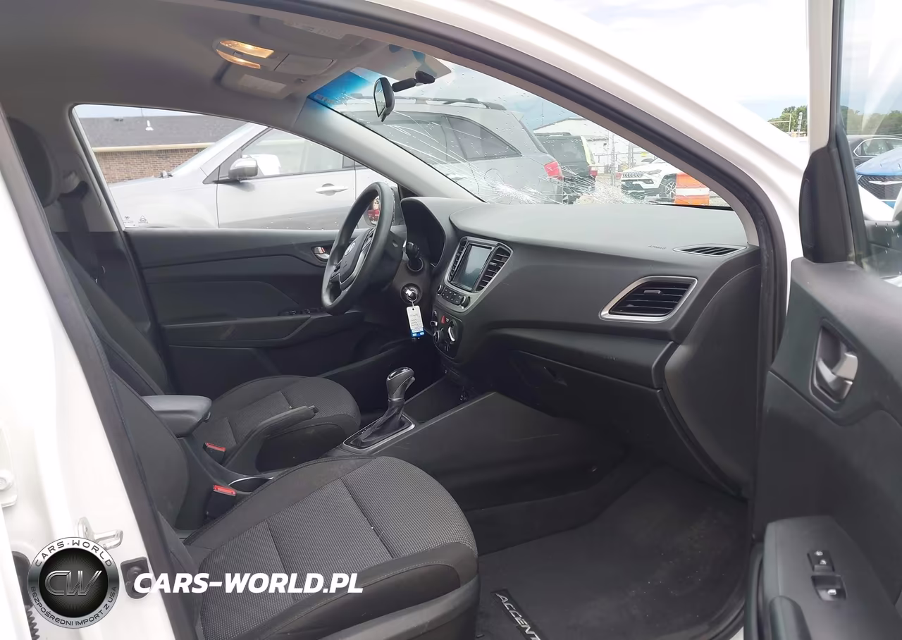 2019 Hyundai Accent Sel VIN:3KPC24A34KE045931 - 5