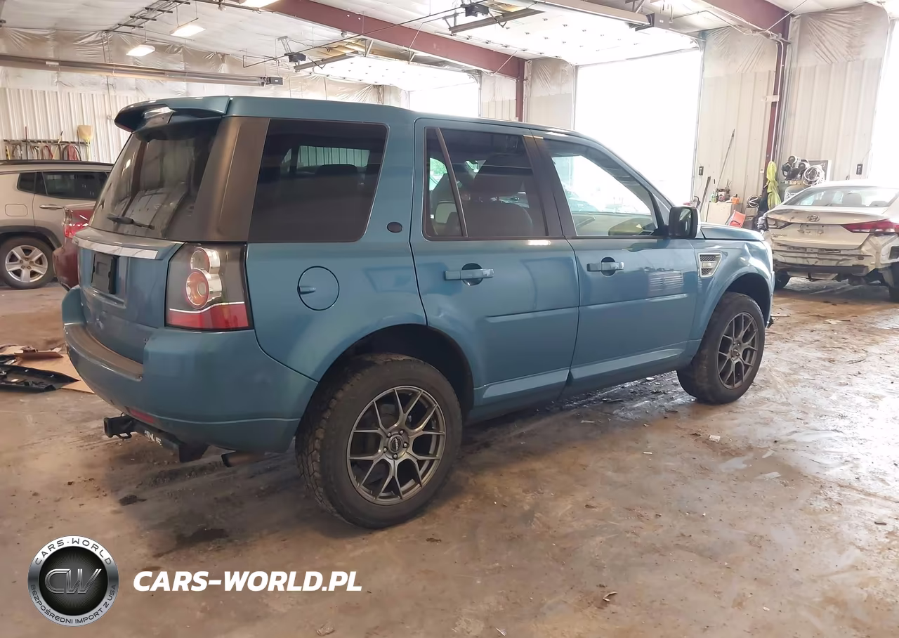 2014 Land Rover Lr2 VIN:SALFR2BG3EH408175 - 4