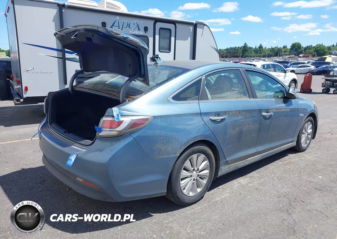 2016 Hyundai Sonata Hybrid Se VIN:KMHE24L16GA028980 - 4