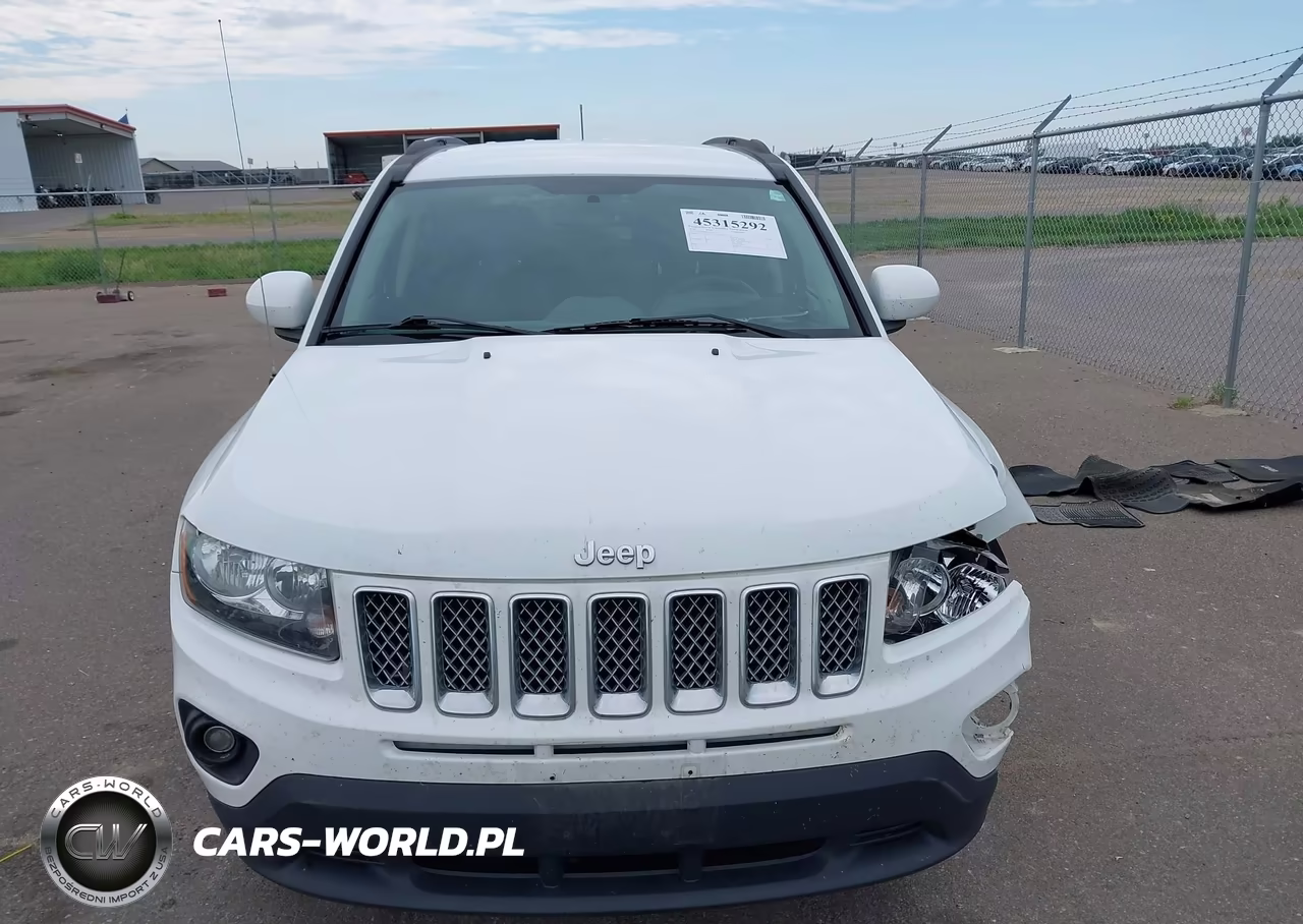 2016 Jeep Compass Latitude VIN:1C4NJDEB9GD757633 - 12