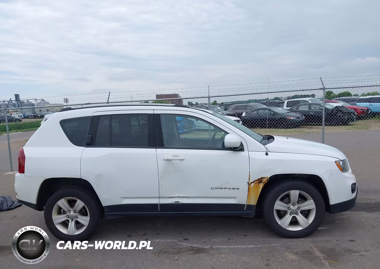 2016 Jeep Compass Latitude VIN:1C4NJDEB9GD757633 - 13